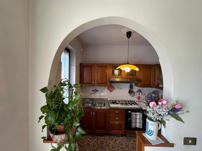 Image No.8-2 Bed Property for sale