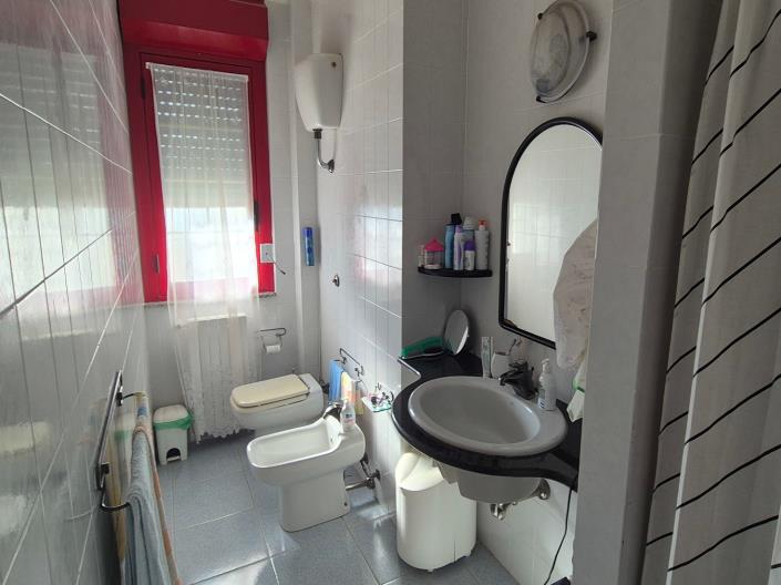 Image No.25-5 Bed House for sale