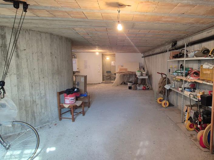 Image No.32-5 Bed House for sale