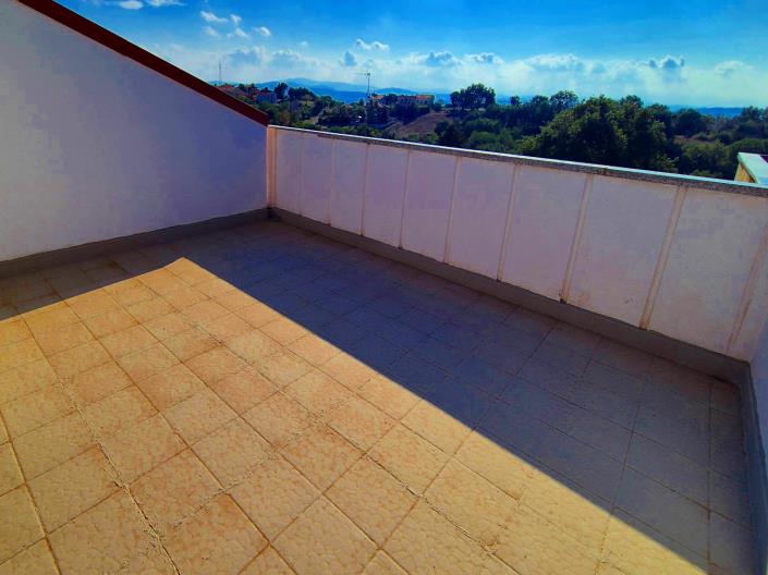 Image No.34-5 Bed House for sale