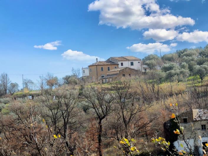 Image No.2-2 Bed Property for sale