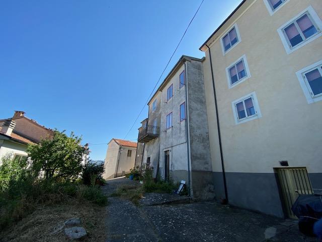 Image No.2-2 Bed Townhouse for sale