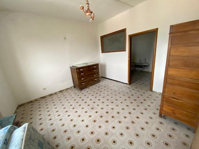 Image No.7-2 Bed Townhouse for sale