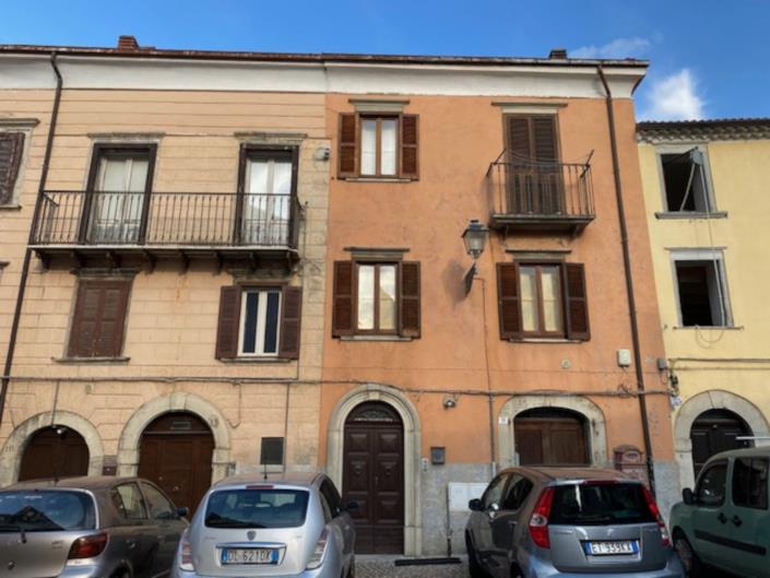 Image No.1-2 Bed Townhouse for sale