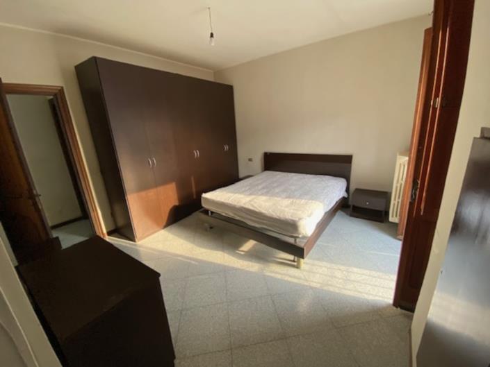 Image No.8-2 Bed Townhouse for sale