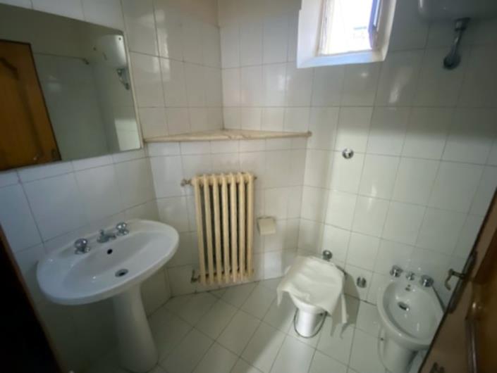 Image No.12-2 Bed Townhouse for sale