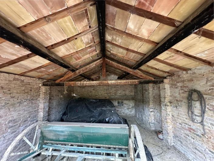 Image No.16-2 Bed Country House for sale