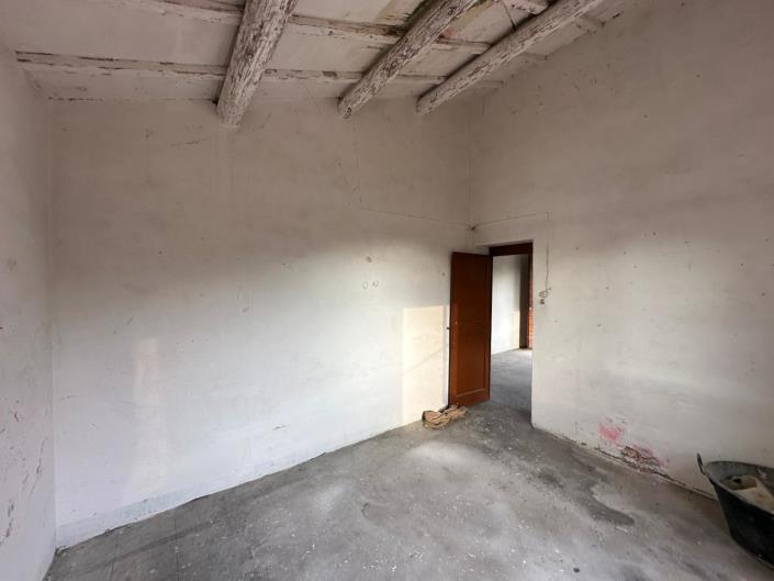 Image No.22-2 Bed Country House for sale