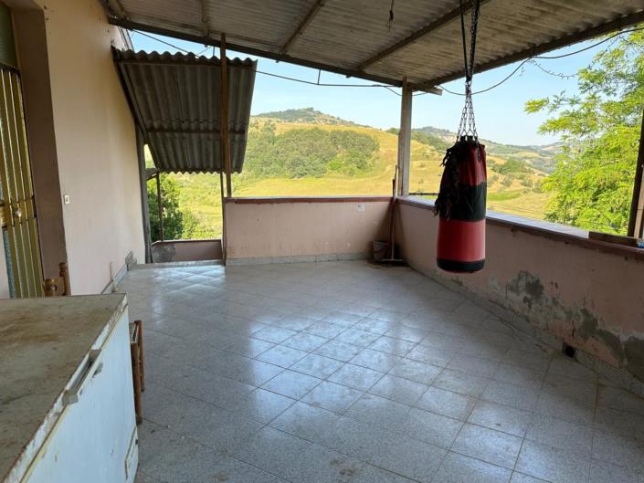 Image No.9-4 Bed Cottage for sale