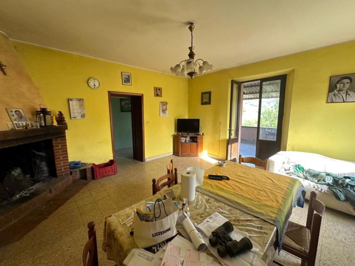 Image No.10-4 Bed Cottage for sale