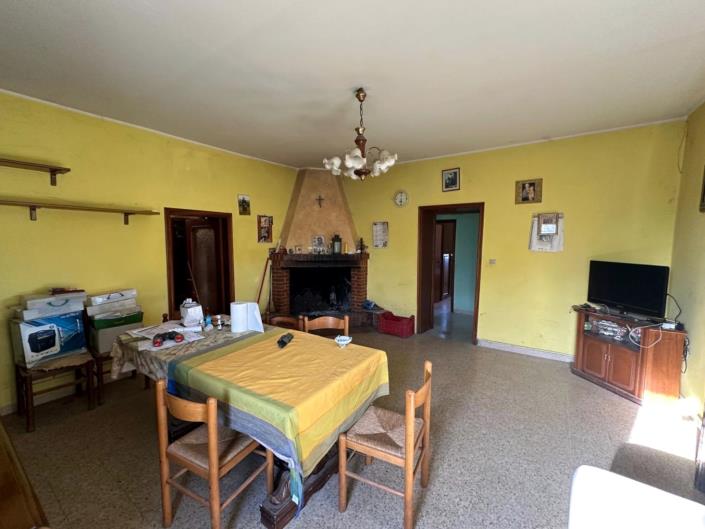 Image No.11-4 Bed Cottage for sale