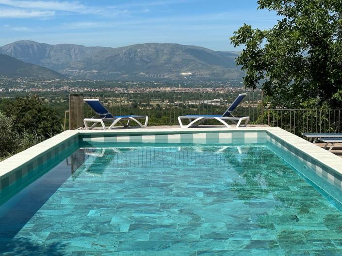 Image No.7-7 Bed Property for sale