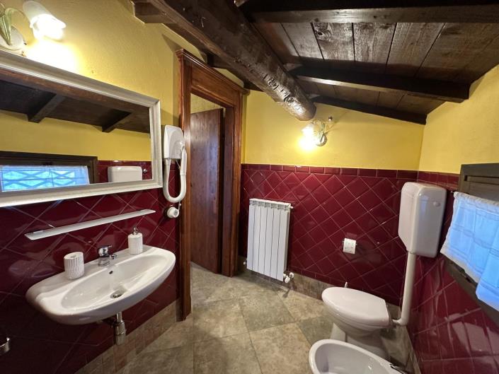 Image No.39-7 Bed Property for sale