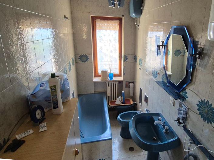 Image No.23-2 Bed House for sale