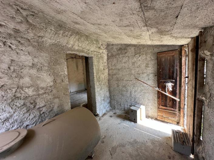 Image No.7-1 Bed Property for sale