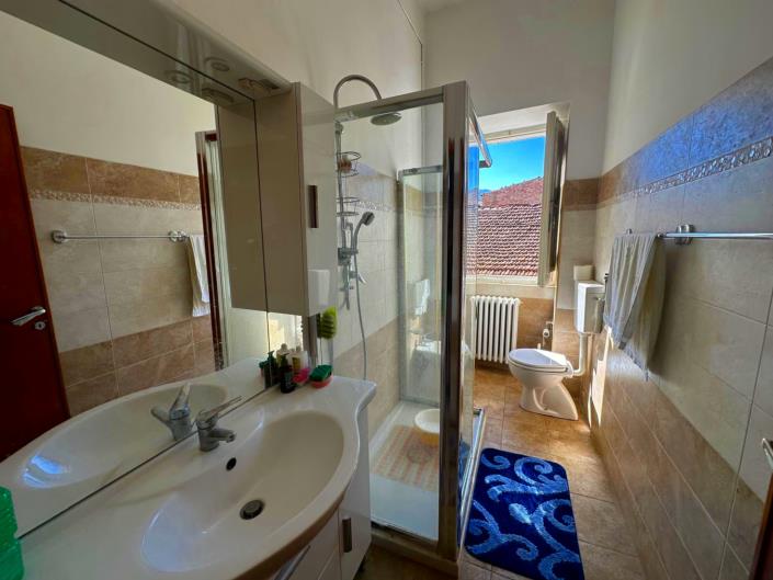 Image No.22-2 Bed Apartment for sale