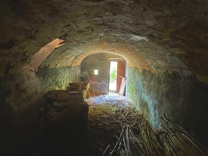 Image No.6-Barn for sale