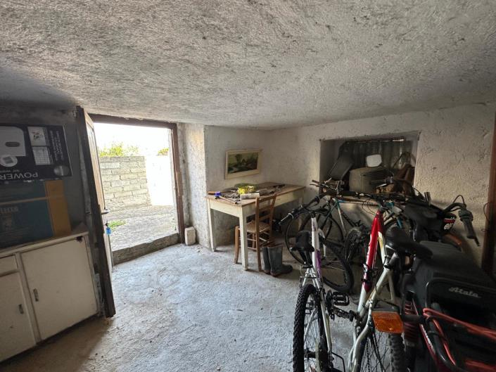 Image No.7-Cottage for sale