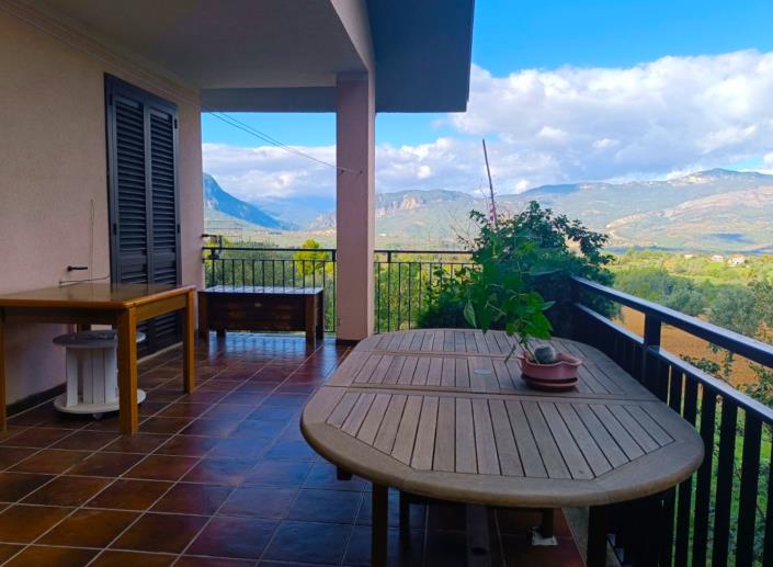 Image No.12-3 Bed Villa / Detached for sale