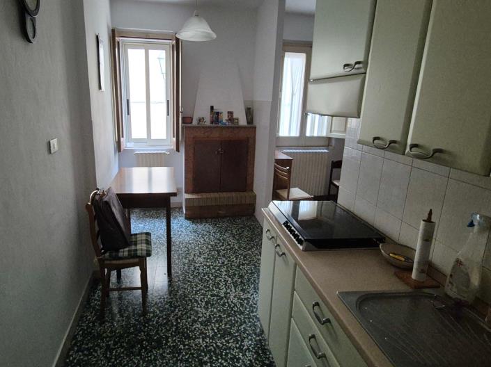 Image No.10-3 Bed Townhouse for sale