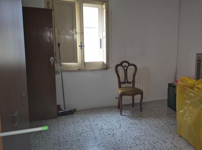 Image No.13-3 Bed Townhouse for sale