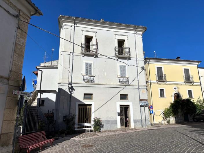 Image No.3-4 Bed House/Villa for sale