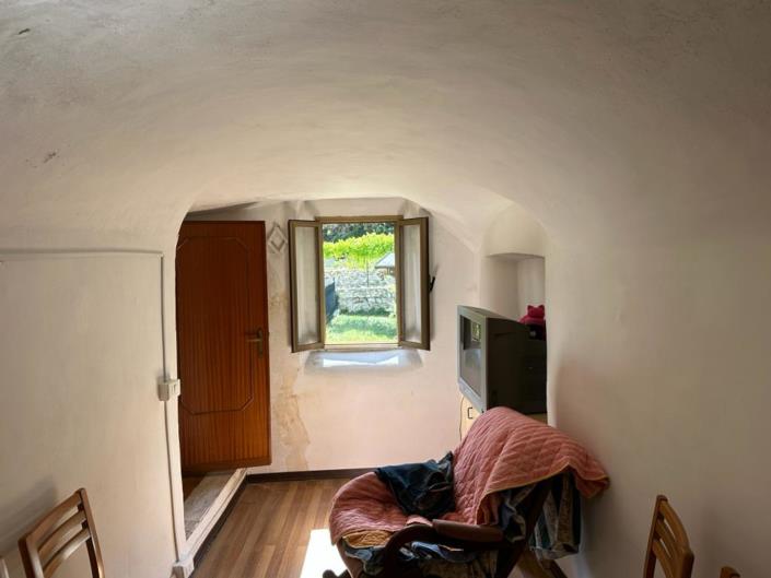 Image No.18-4 Bed Property for sale