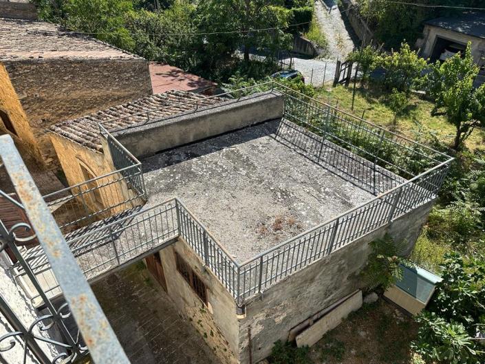 Image No.3-2 Bed House for sale