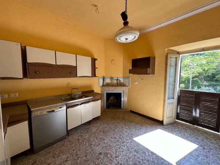 Image No.14-2 Bed House for sale