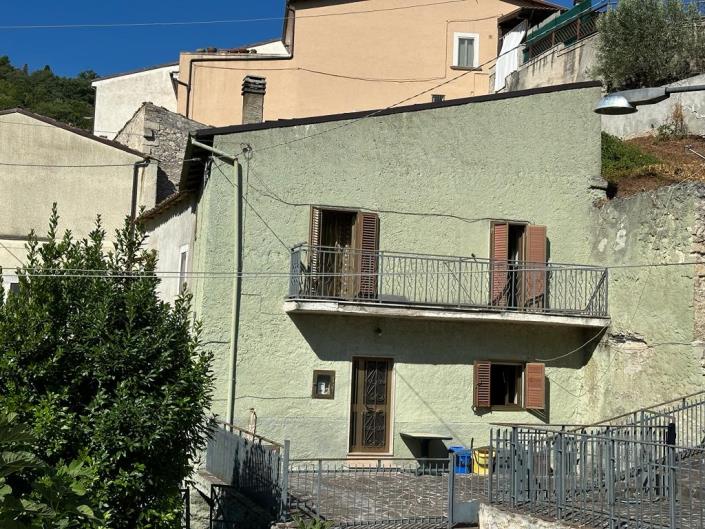 Image No.2-2 Bed House for sale