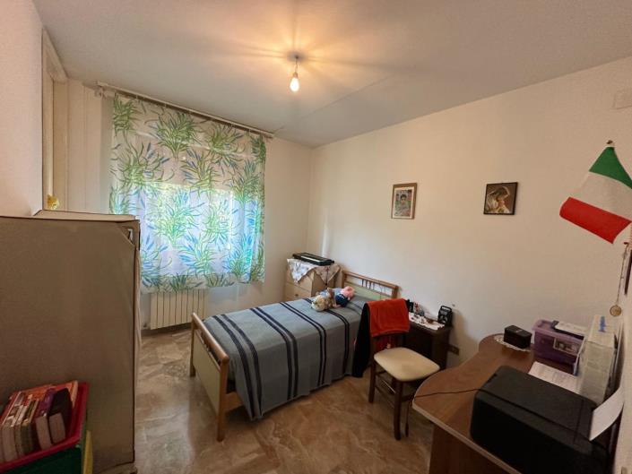 Image No.23-3 Bed House for sale