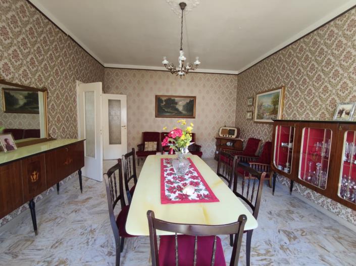 Image No.19-2 Bed Apartment for sale