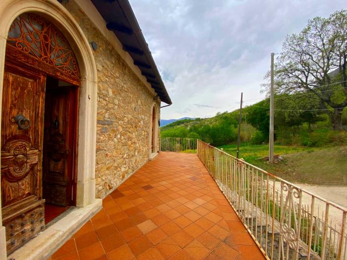 Image No.6-3 Bed House for sale