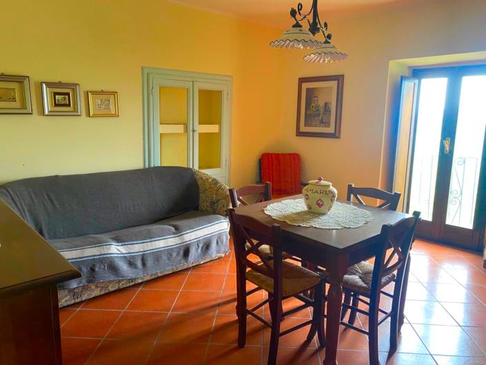 Image No.10-3 Bed House for sale