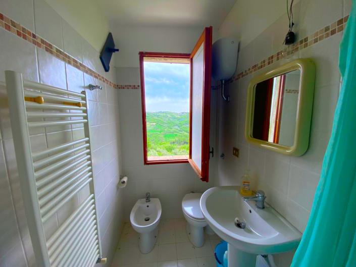 Image No.20-3 Bed House for sale