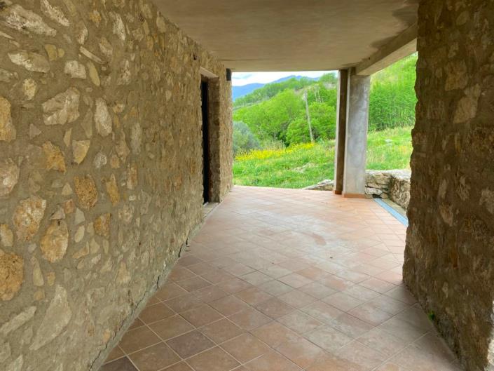 Image No.21-3 Bed House for sale