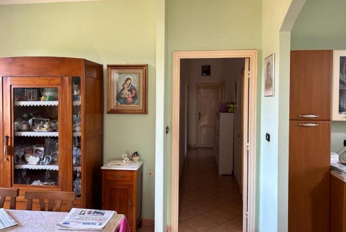 Image No.9-4 Bed Property for sale