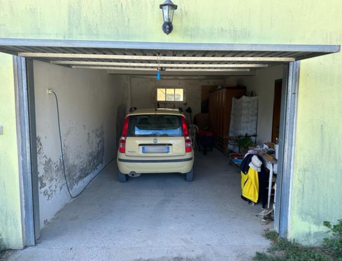 Image No.20-4 Bed Property for sale