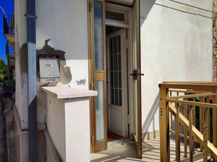 Image No.5-1 Bed Townhouse for sale