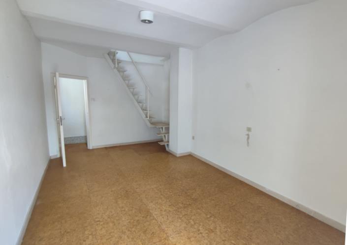 Image No.10-1 Bed Townhouse for sale