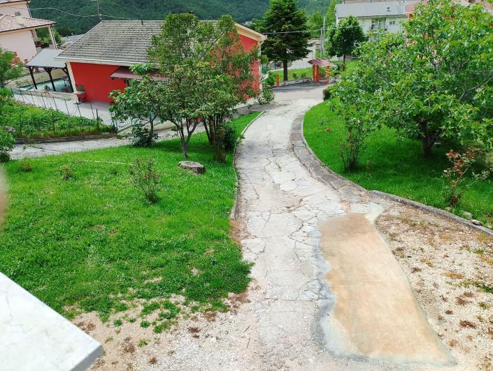 Image No.2-4 Bed Property for sale