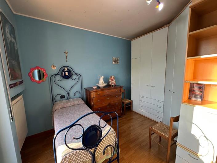 Image No.20-3 Bed Apartment for sale