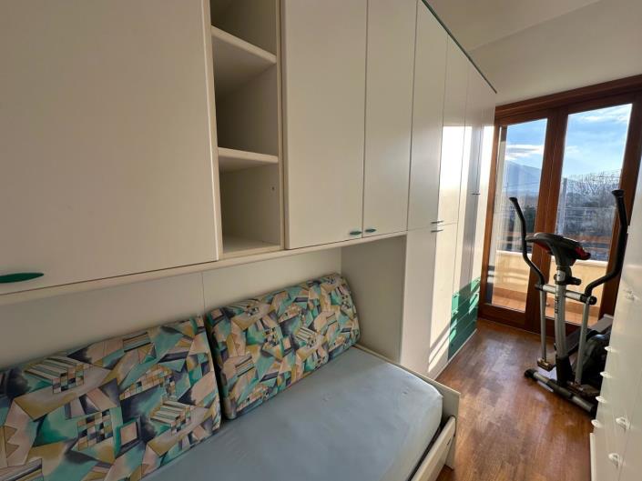 Image No.23-3 Bed Apartment for sale