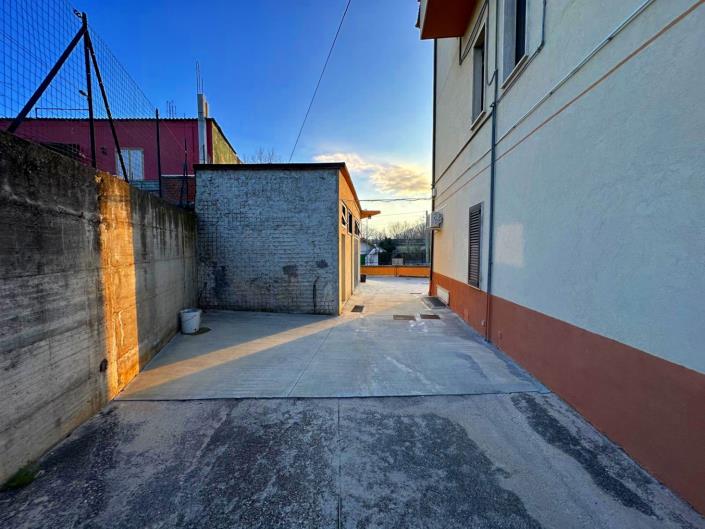 Image No.39-3 Bed Apartment for sale