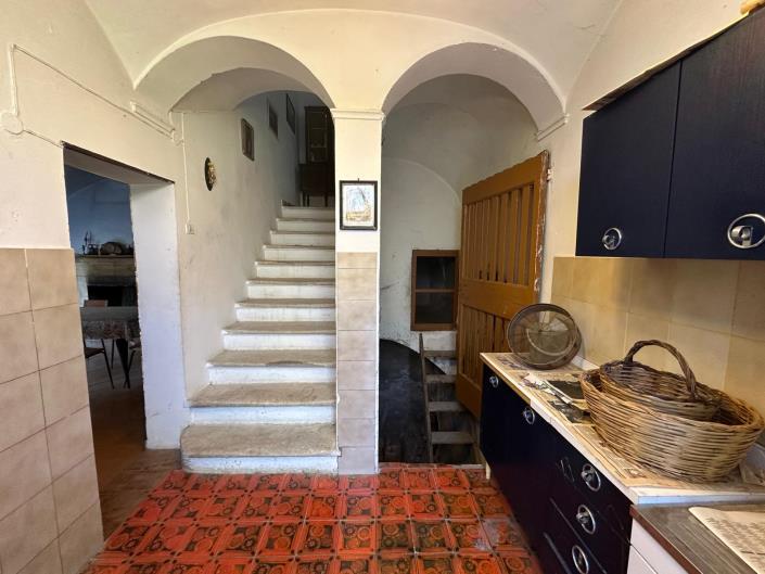 Image No.3-2 Bed Property for sale