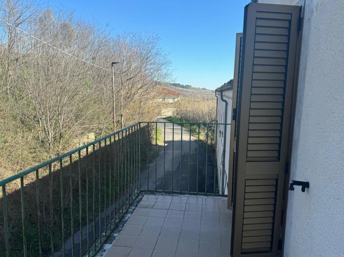 Image No.13-2 Bed Property for sale