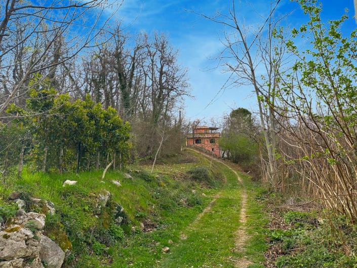 Image No.6-2 Bed Property for sale