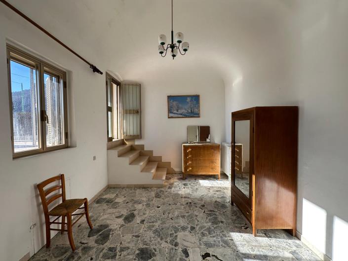 Image No.7-1 Bed Property for sale