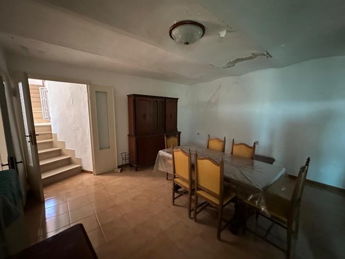 Image No.16-1 Bed Property for sale