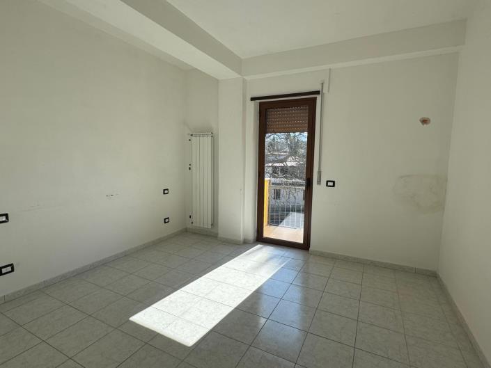 Image No.15-4 Bed Apartment for sale